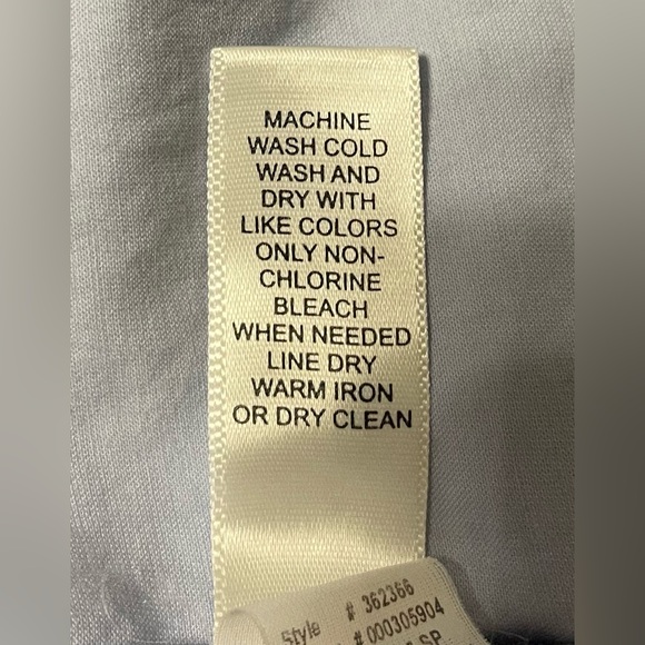 Banana Republic button up shirt. Baby blue. Size S - Picture 5 of 9